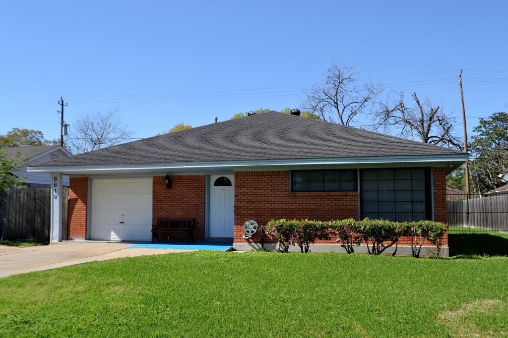 Michigan Garage Door Installation and Repair