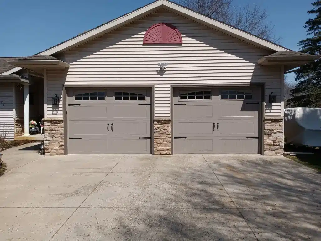 When Should You Replace a Garage Door?
